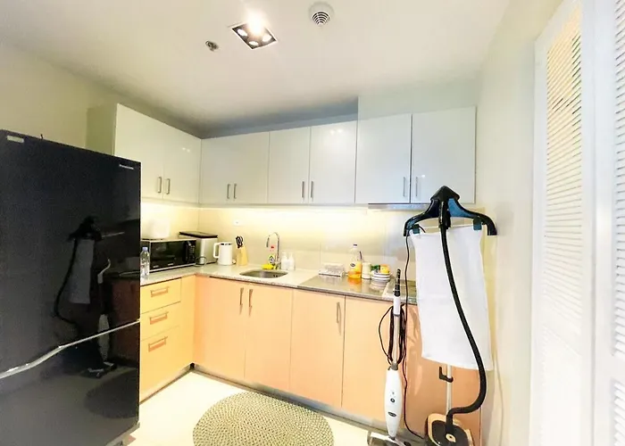 Ultra Luxury 6 Bedroom Beside Solaire, Okada Manila