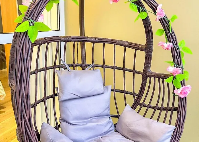 Ultra Luxury 6 Bedroom Beside Solaire, Okada Manila