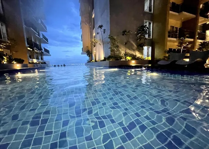 Apartamento Ultra Luxury 6 Bedroom Beside Solaire, Okada