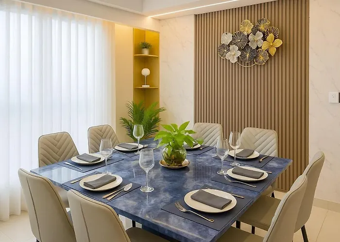 Ultra Luxury 6 Bedroom Beside Solaire, Okada Manila