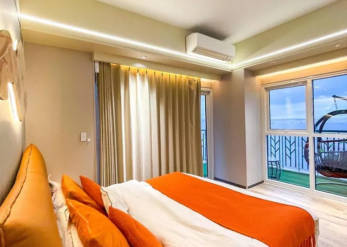 Ultra Luxury 6 Bedroom Beside Solaire, Okada Manila