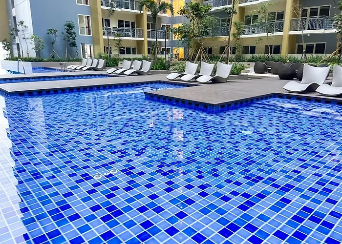 Ultra Luxury 6 Bedroom Beside Solaire, Okada